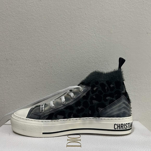 Dior women’s sneaker -“ walk’n’dior” - size 36.5- NWT color gray - Picture 3 of 7